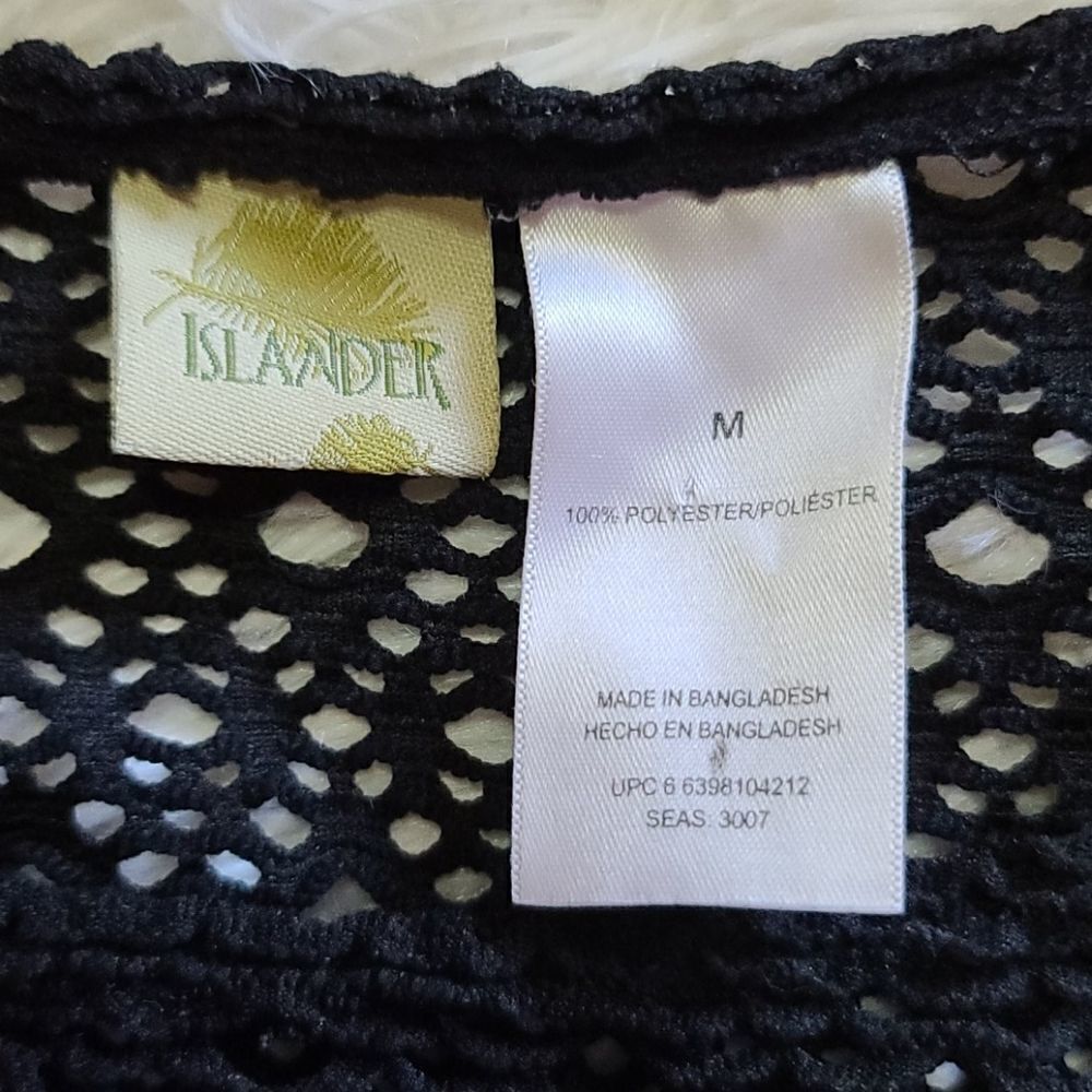 Islander Swimsuit Coverup Medium - Picture 2 of 4